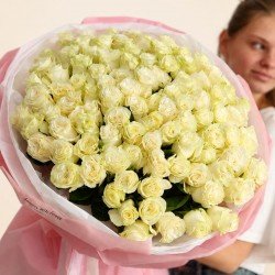 «101 белая роза 55 см»