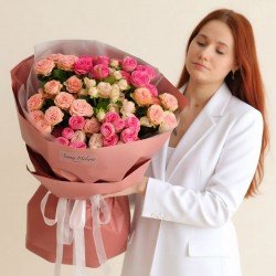 «11 кустовых роз»