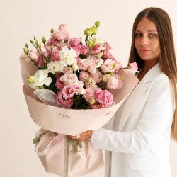 «Букет из эустомы»